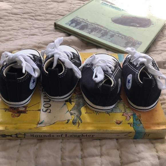 SOLD Baby converse high top shoes 2 & 3 - Picture 6 of 7